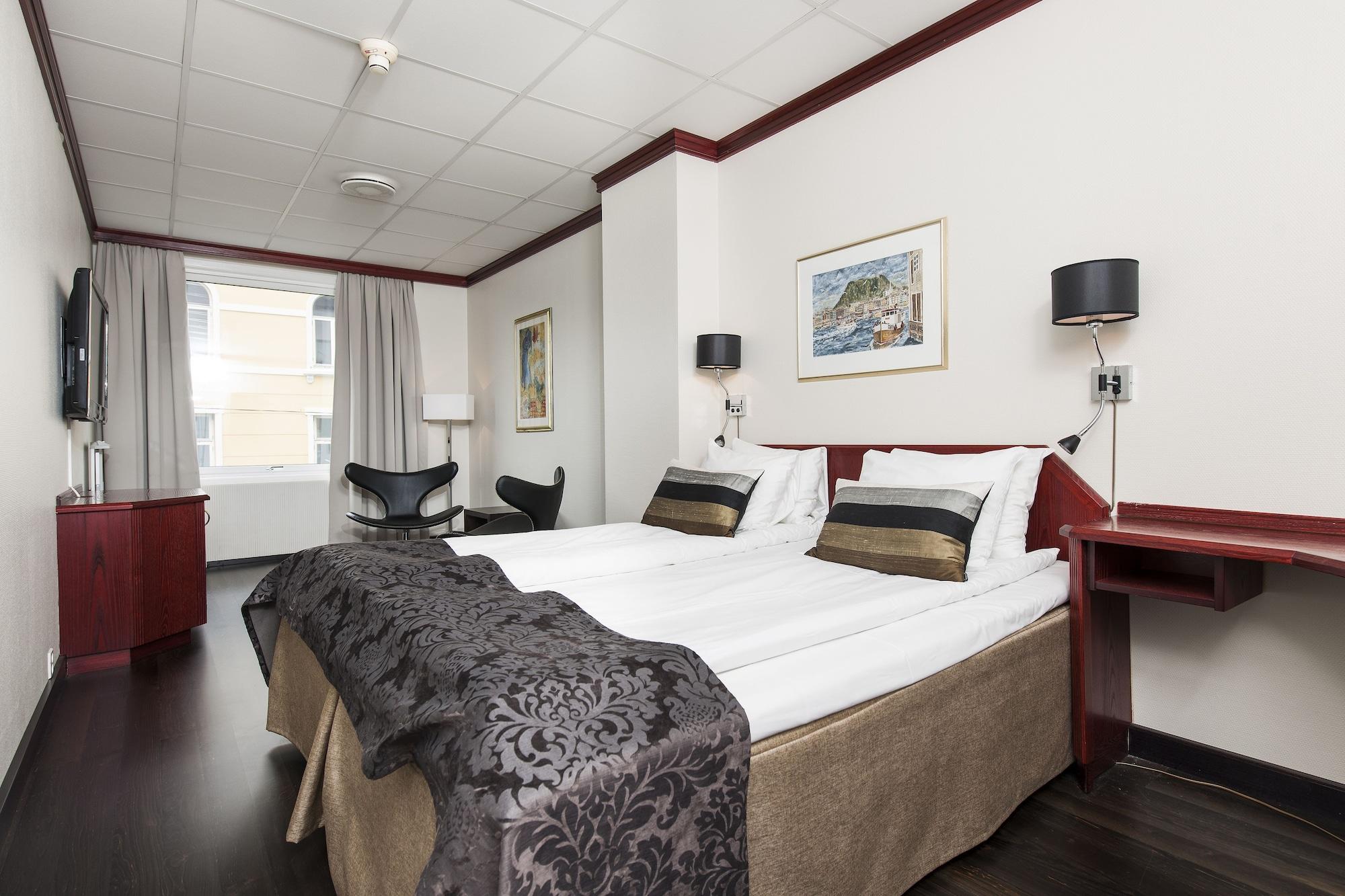 Hotel Four Monkeys Ålesund Exteriér fotografie
